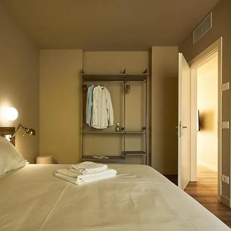 The School Venice, Boutique Loft * Маргера