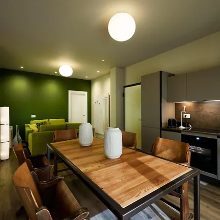The School Venice, Boutique Loft * Маргера